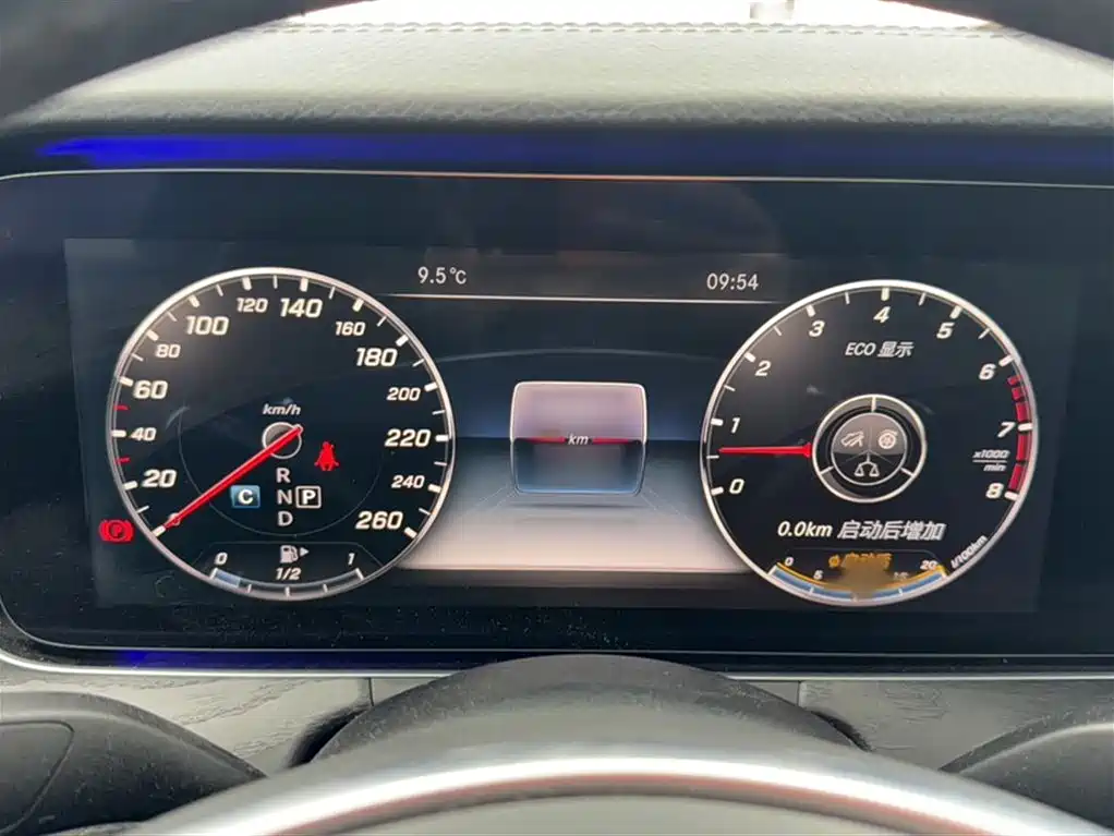 Mercedes-Benz E-Class 2017 E 320 L Sport 4MATIC фото 4