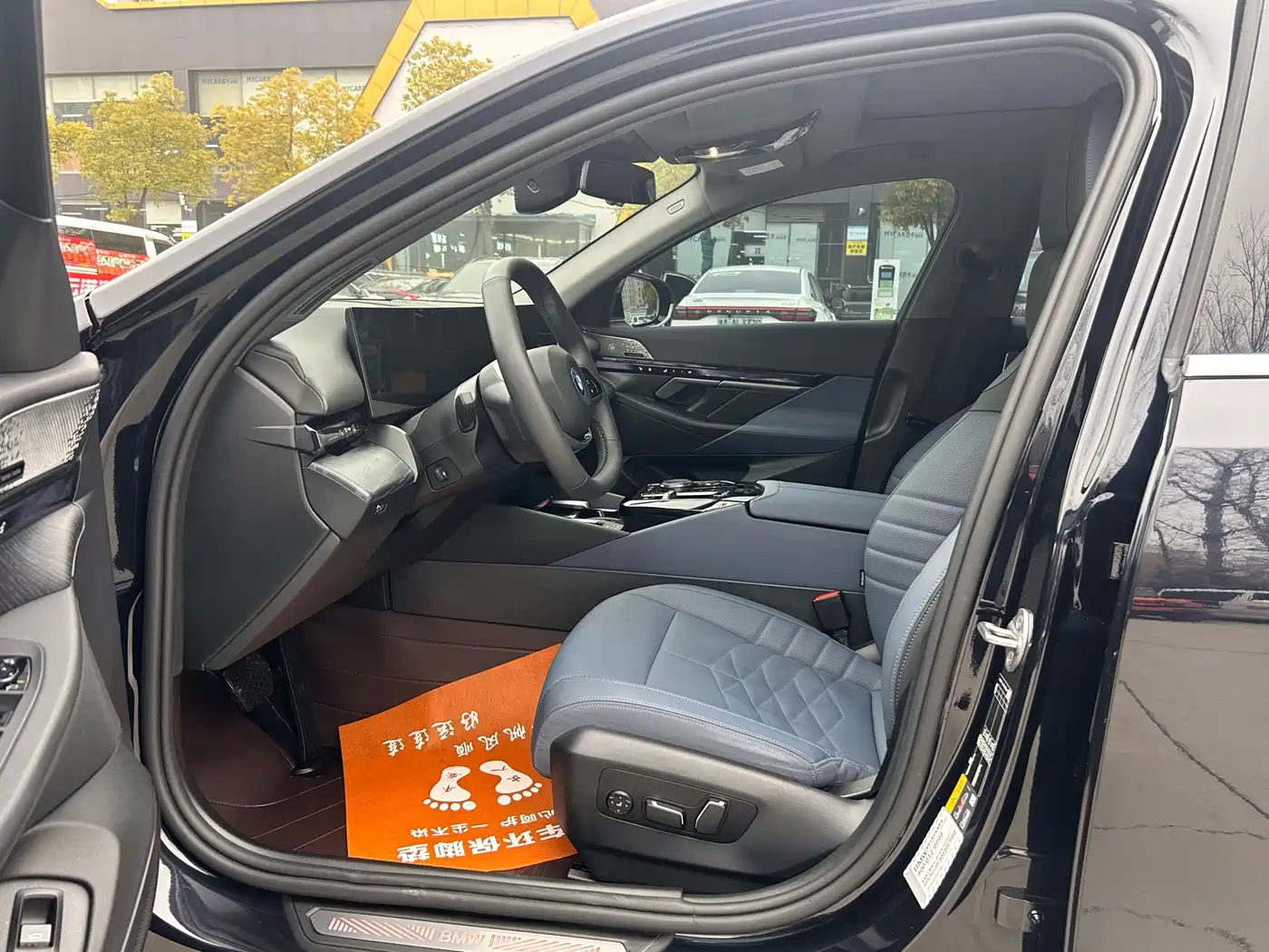 BMW i5 2024 eDrive 35L Premium Luxury Package фото 8