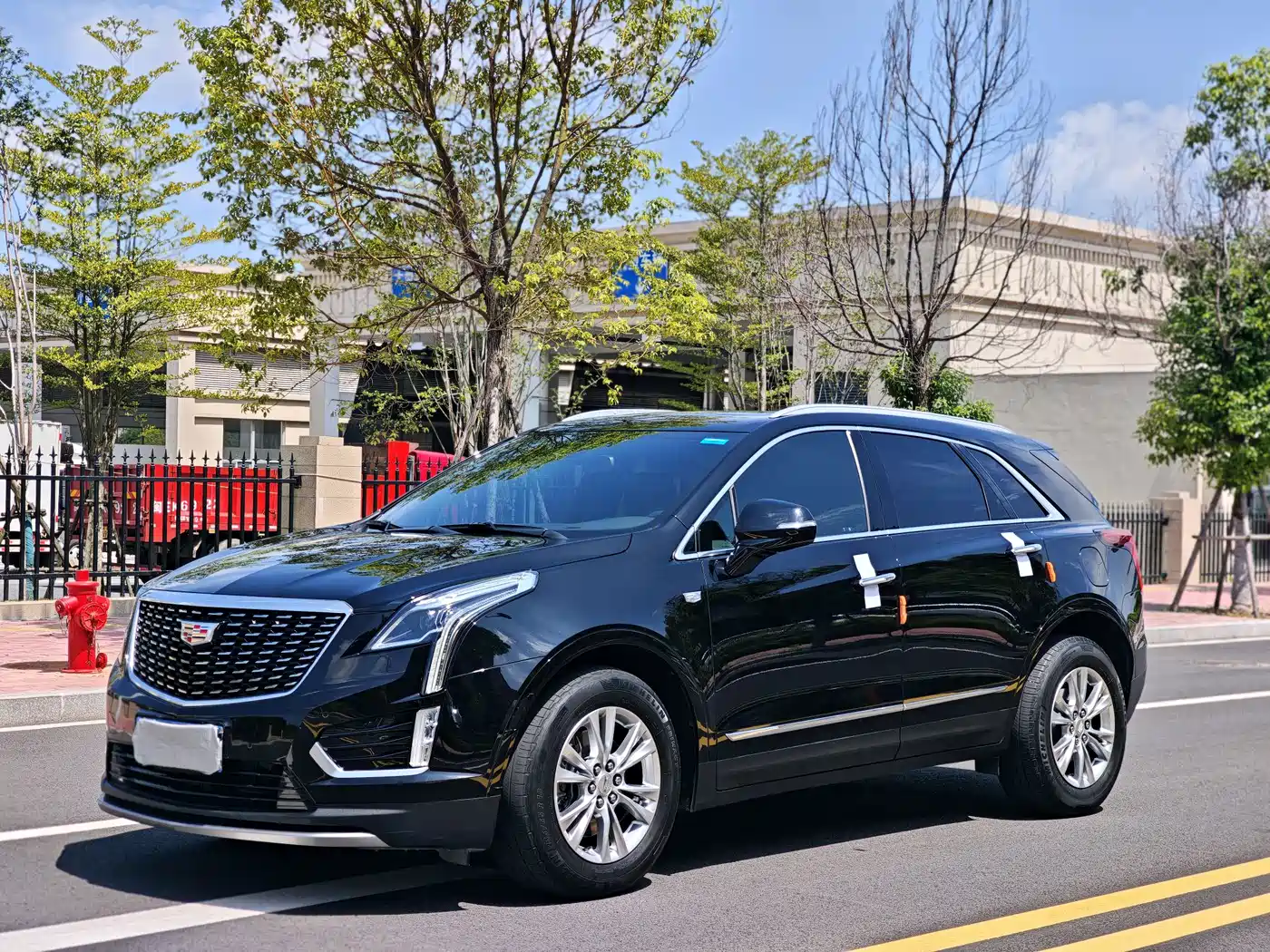 Фото 1 - Cadillac XT5