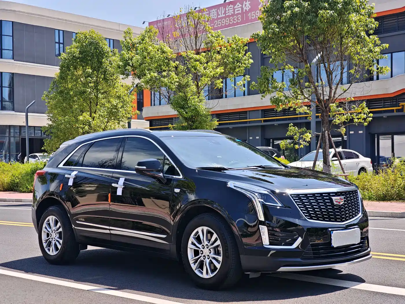 Фото 3 - Cadillac XT5
