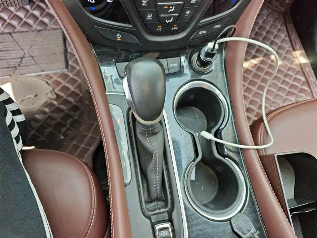 Buick Envision Plus 2018 28T 4WD Elite фото 7