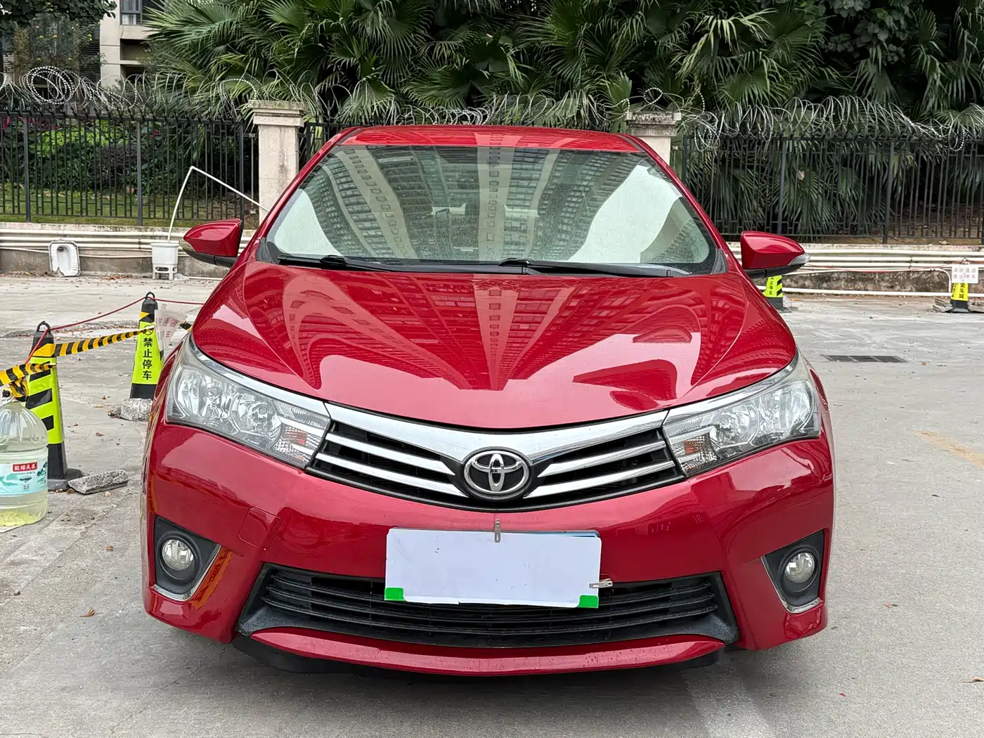 Toyota Corolla 2014 1.6L CVT GL фото 2