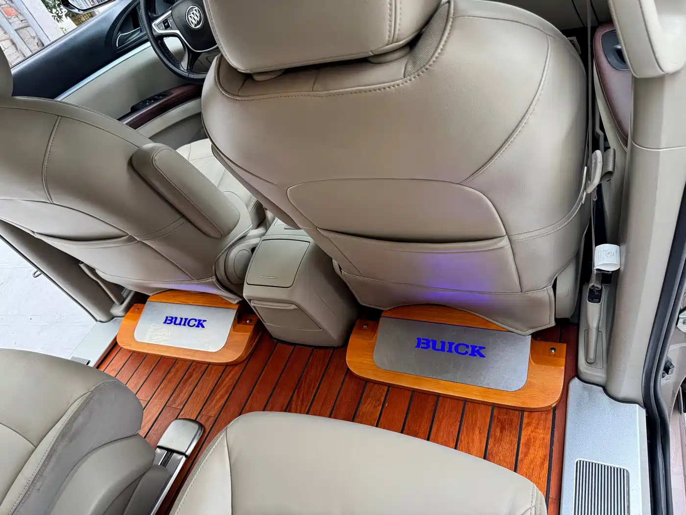 Buick GL8 2018 28T Luxury Model China VI фото 12