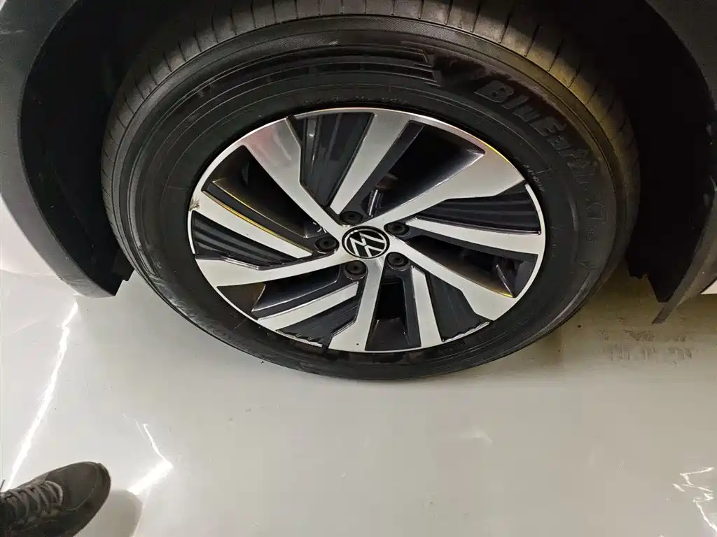 Volkswagen Tiguan L PHEV 2021 430PHEV Plug-in Hybrid Flagship фото 25
