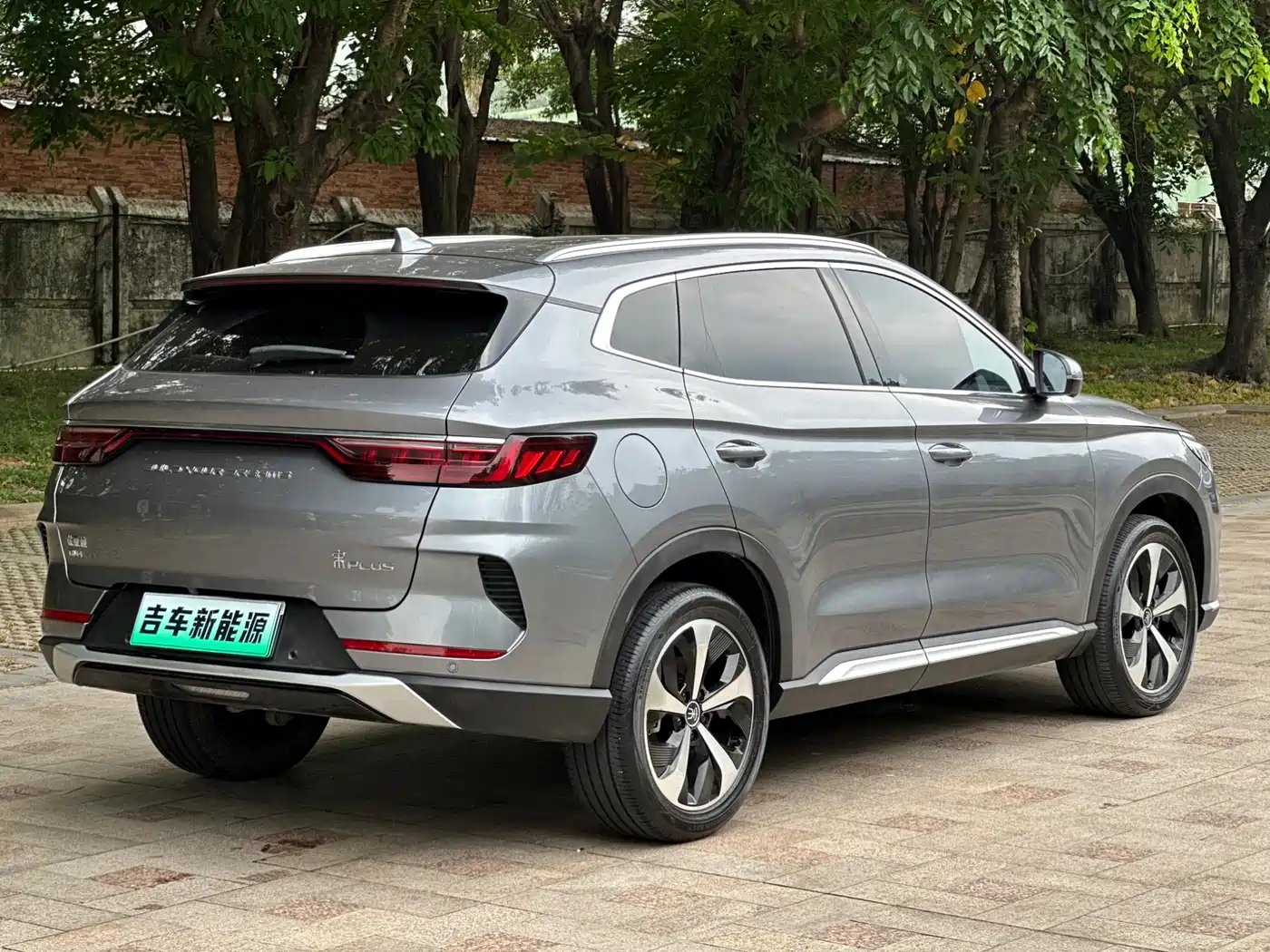 BYD Song PLUS PHEV 2021 DM-i 110KM Flagship фото 9