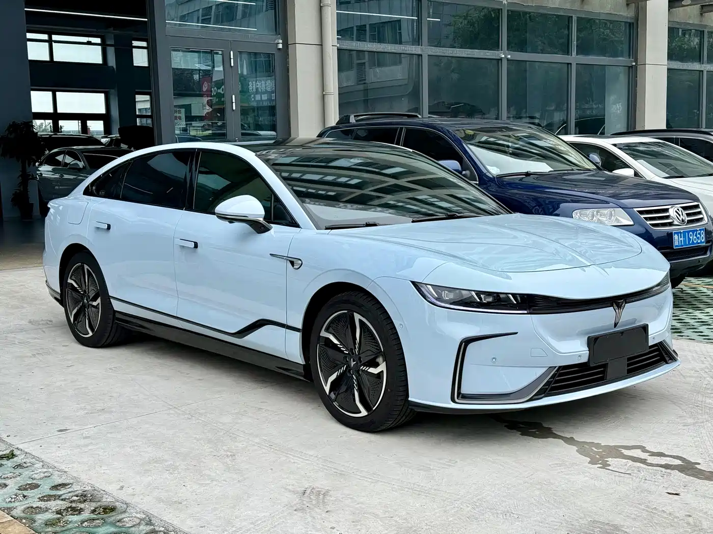 Voyah Passion 2025 2023 4WD Flagship Edition