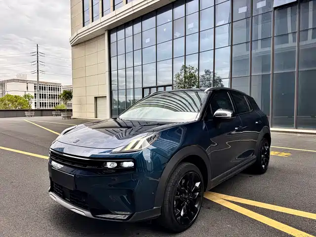 Lynk & Co 06 1.5T, Halo