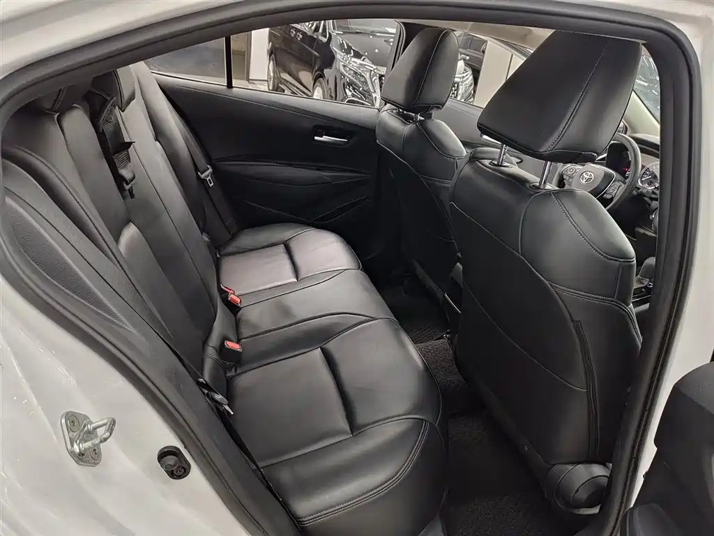 Toyota Corolla 2021 1.2T S-CVT Elite PLUS Edition фото 10