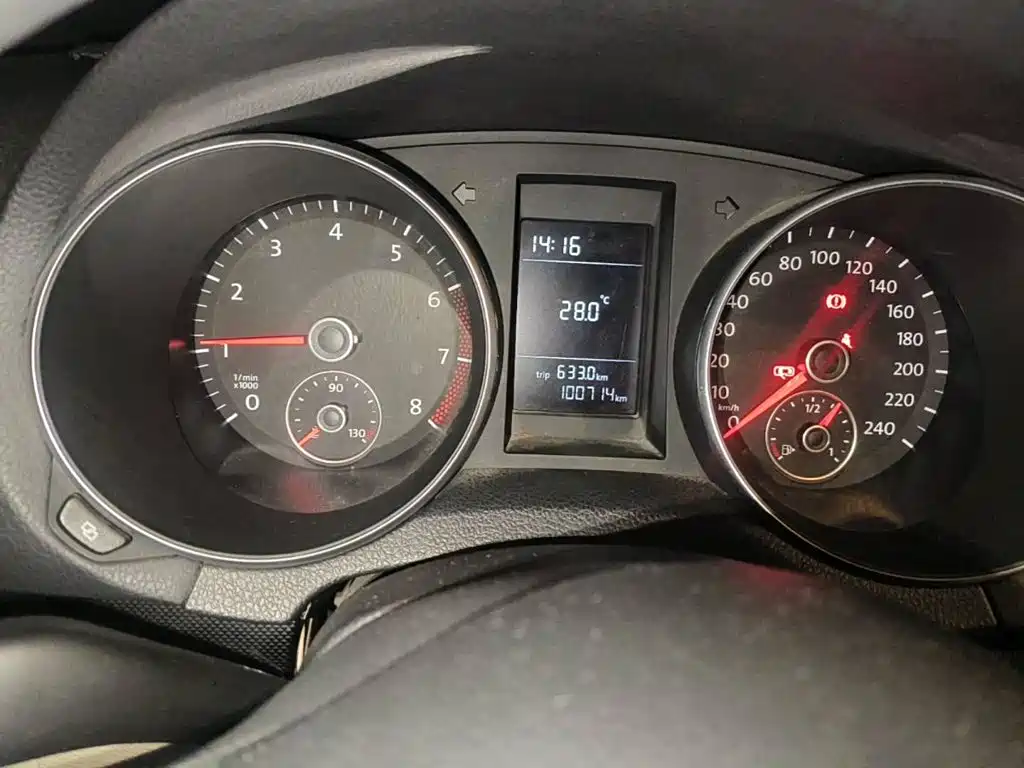Фото 4 - Volkswagen Golf