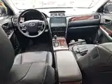 Фото 10 - Toyota Camry