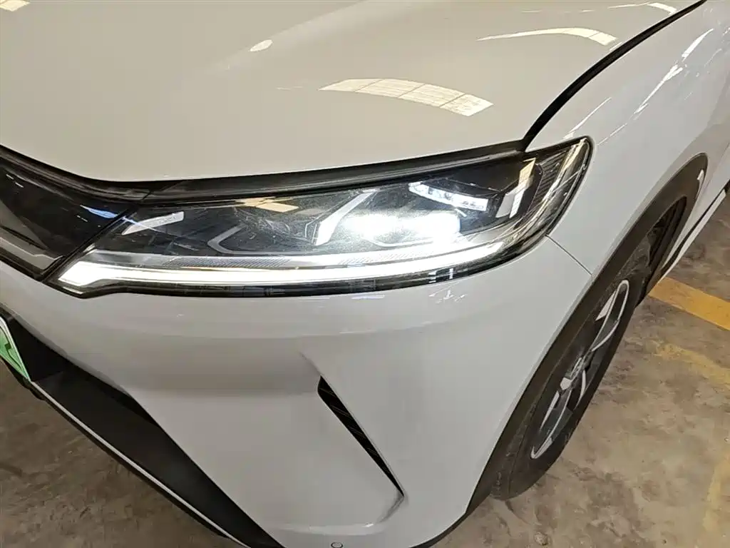 BYD Yuan UP 2024 401KM Leading Edition фото 24