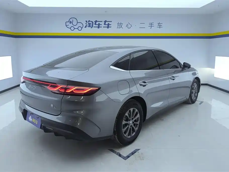 BYD Qin L 2024 DM-i 80KM Leading Edition фото 3