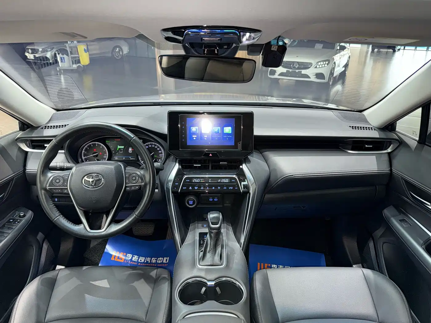 Toyota Venza 2023 2022 2.0L CVT 2WD Luxury