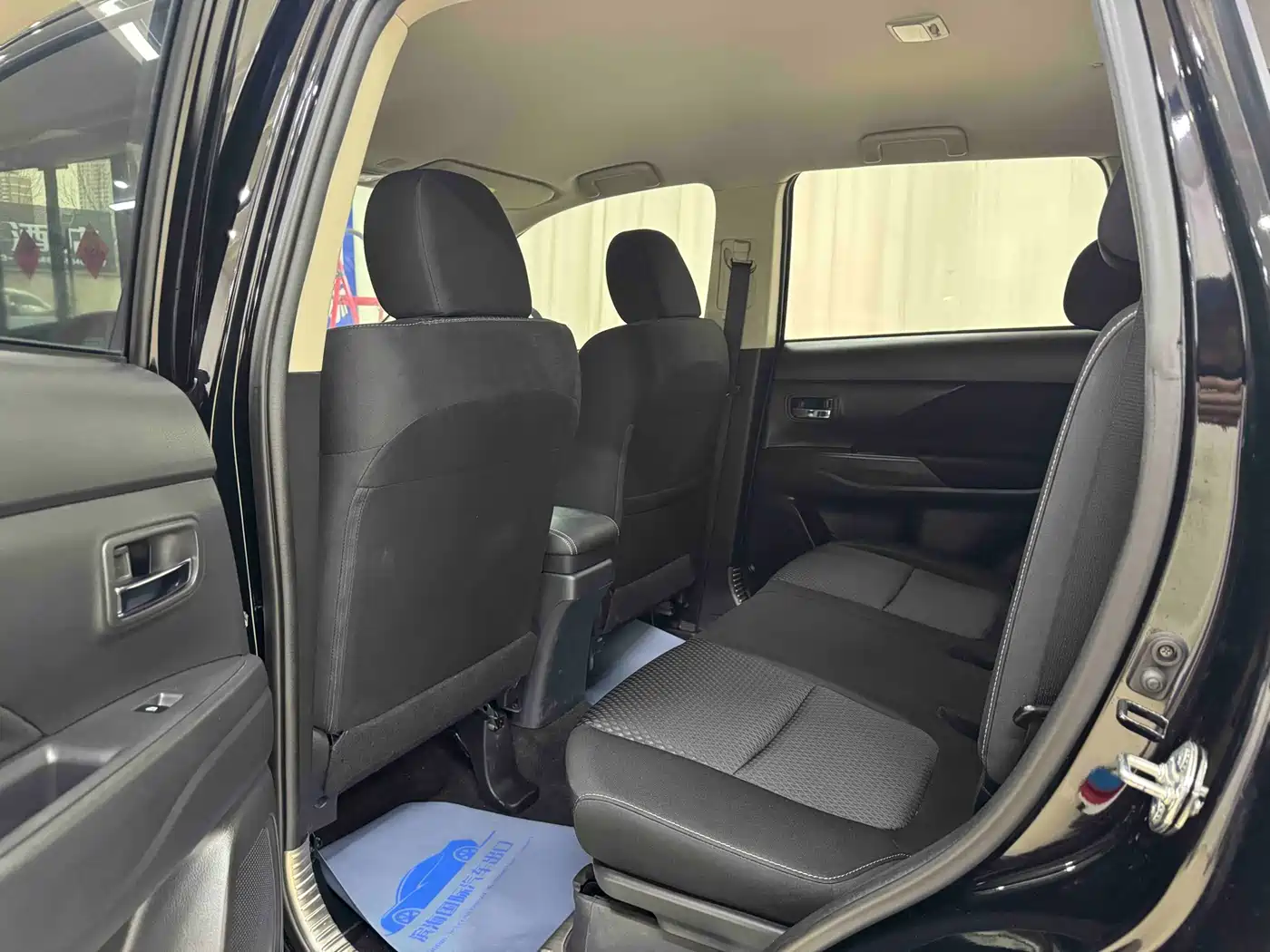 Mitsubishi Outlander 2021 Facelift 2.0L 2WD Comfort Edition 5-Seater фото 8