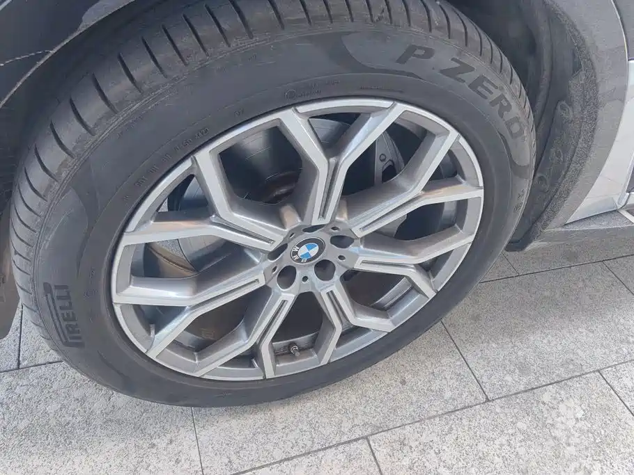 BMW X7 2024 2023 xDrive40i Leading Luxury Package