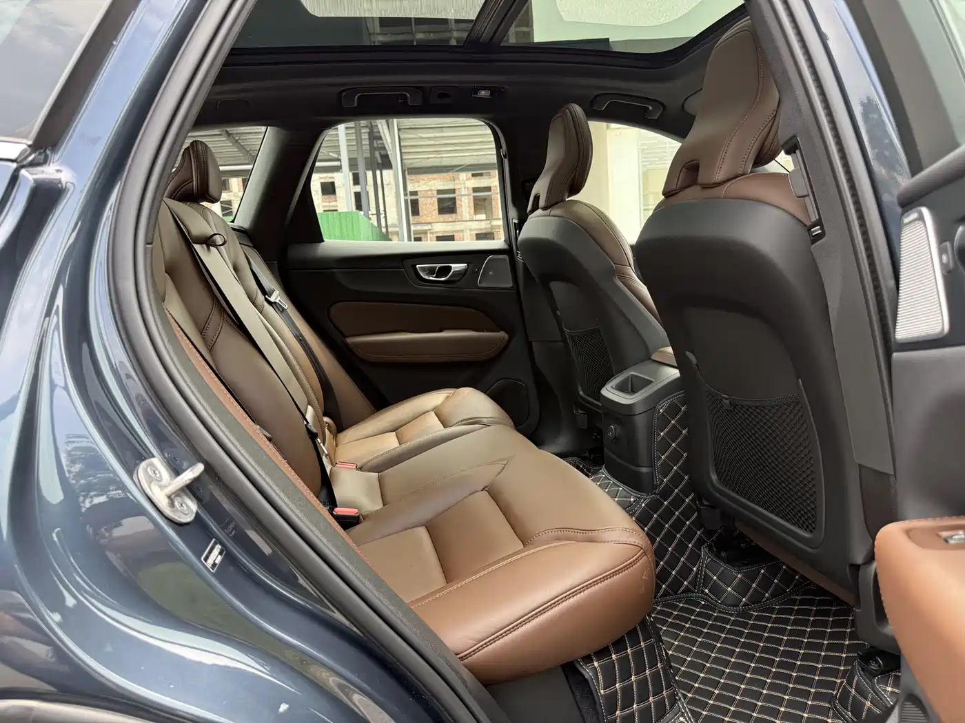 VOLVO XC60 PLUG IN HYBRID