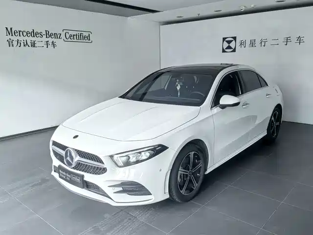 Mercedes-Benz A-Class 2022 A 200 L Sport Sedan Style — фото 1