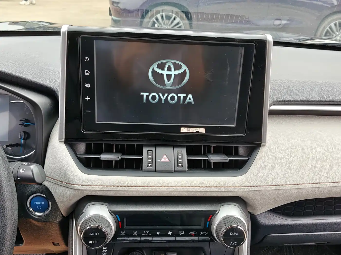 Toyota RAV4 Rongfang 2020 Hybrid 2.5L E-CVT 2WD Elite Edition фото 15