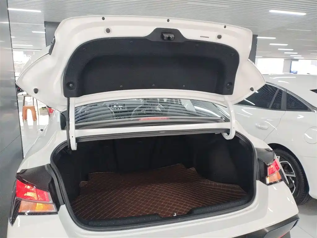 MODERN ELANTRA
