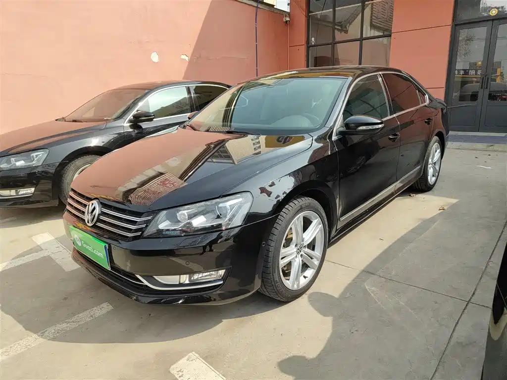 Volkswagen Passat 2015 1.8TSI DSG Ultimate Edition