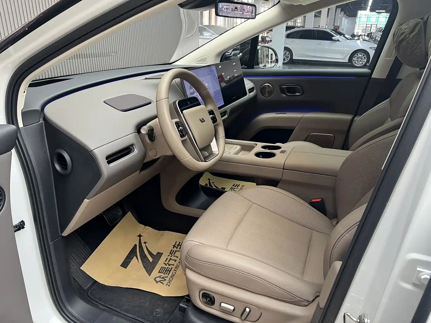 Li Auto Li i8 2025 2025 Standard Edition