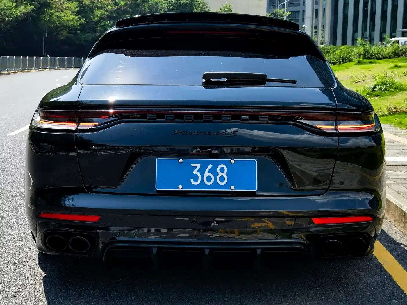 Porsche Panamera 2017 Panamera 4S Sport Turismo 2.9T фото 16