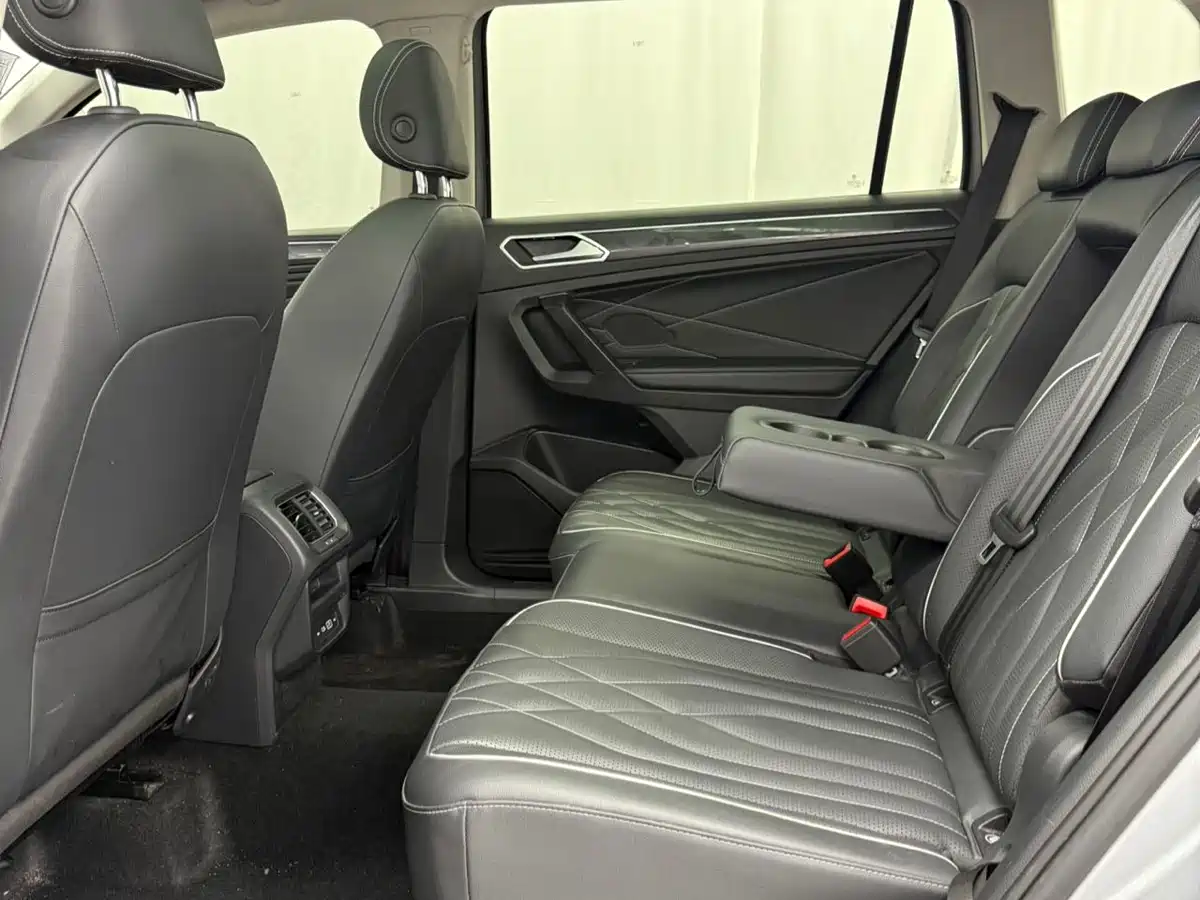 Volkswagen Tiguan L 2023 280TSI 2WD Trend Limited Edition фото 13