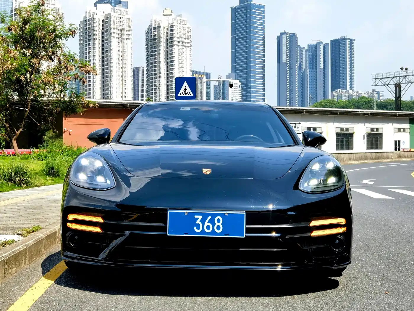 Porsche Panamera 2017 Panamera 4S Sport Turismo 2.9T фото 3