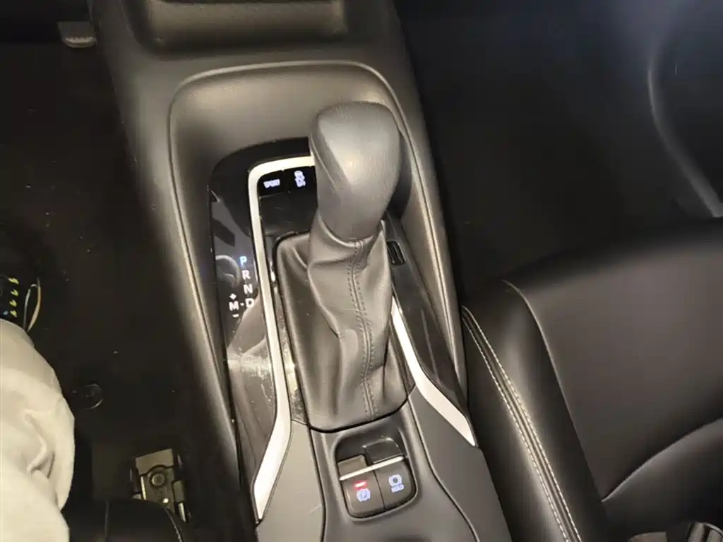 Toyota Corolla 2021 1.2T S-CVT Pioneer Edition фото 14