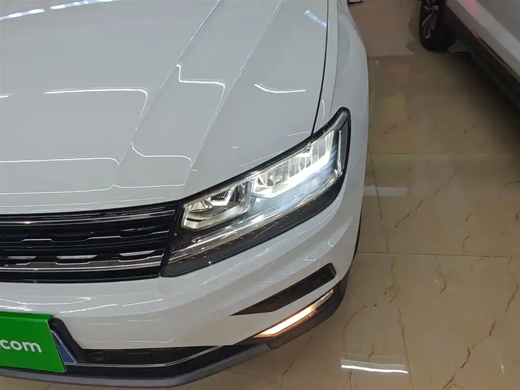 Volkswagen Tiguan 2017 330TSI 4WD Creative фото 24