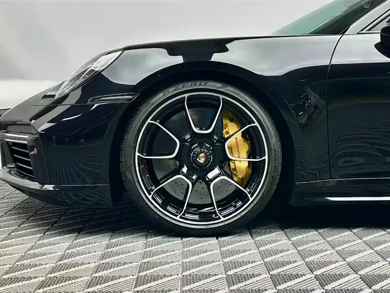 Porsche 911 2022 Turbo S 3.7T фото 8