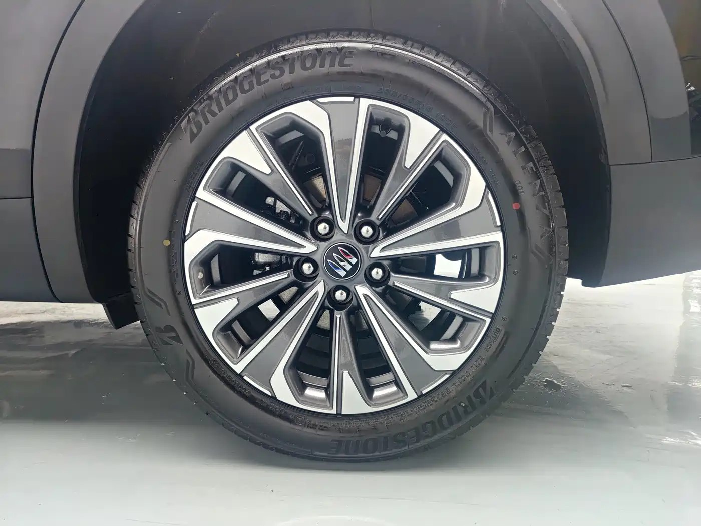 Buick Envision Plus 2026 2026 Envision Plus 28T FWD Base