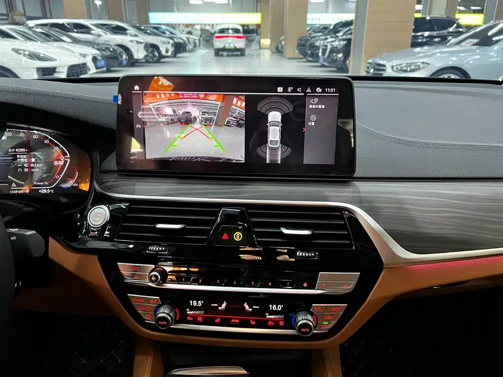 BMW 6 Series GT 2022 Model 630i Luxury Design Package фото 13