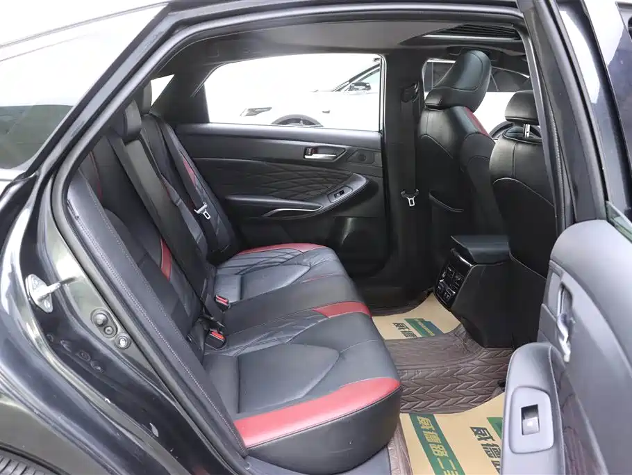 Toyota Avalon 2021 2.5L Touring Noble SPORT Edition фото 13