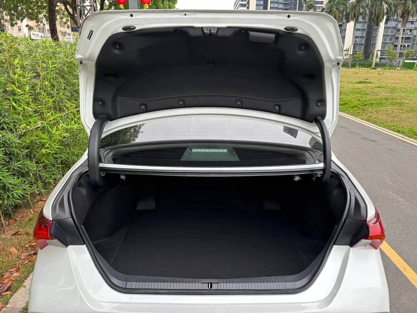 Toyota Avalon 2023 2.0L Luxury Edition фото 21