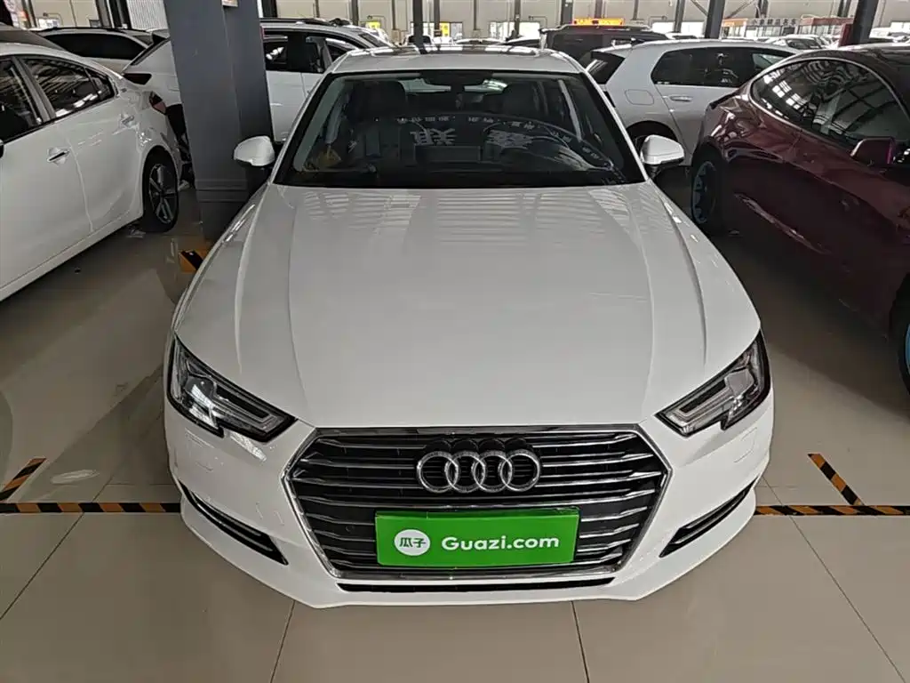Audi A4L 2017 Plus 40 TFSI Fashion фото 3