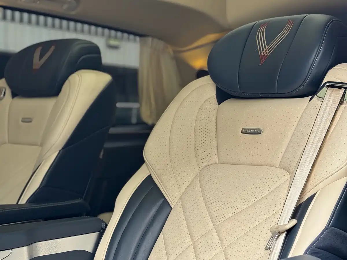 Mercedes-Benz V-Class 2022 V 260 L Long Wheelbase Luxury Edition фото 11