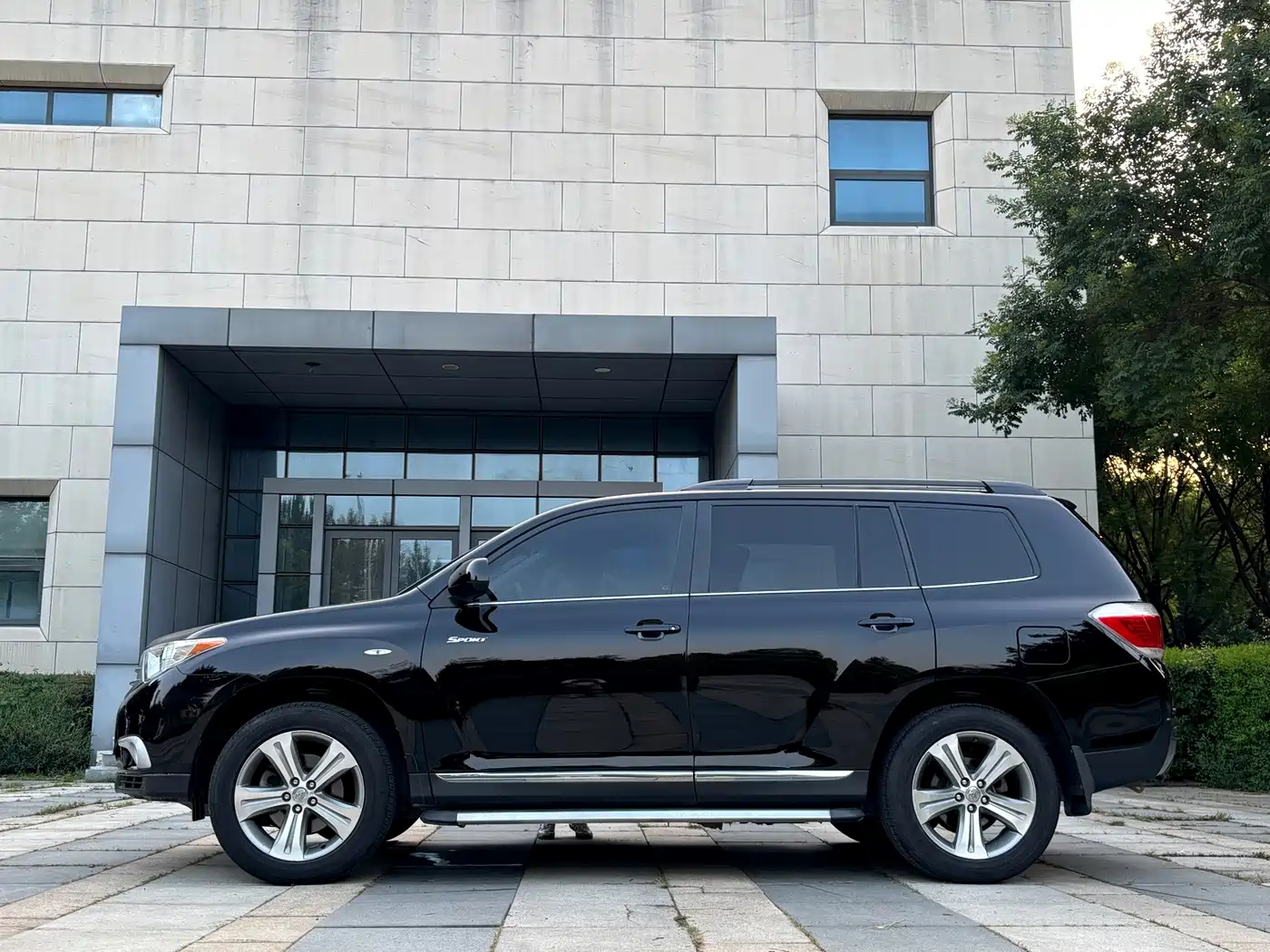 Фото 4 - Toyota Highlander