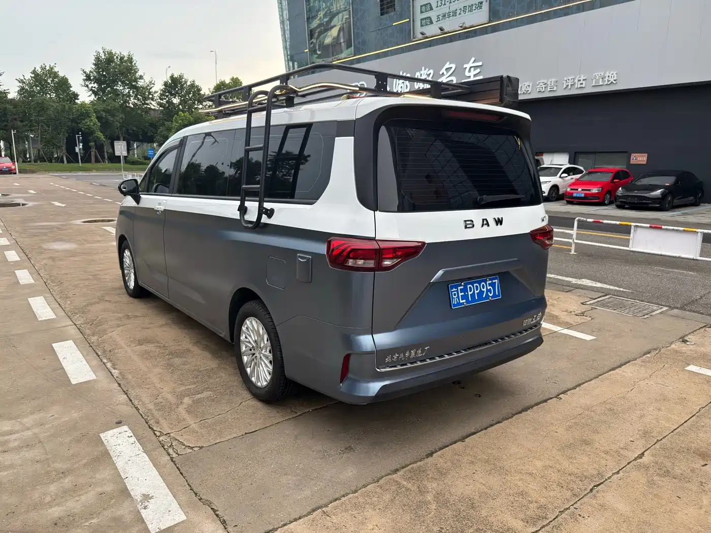 BAW (Beijing Automobile Works) Ruisheng Ace M7 2023 2023 2.0L Auto Long Wheelbase Business 7-seater