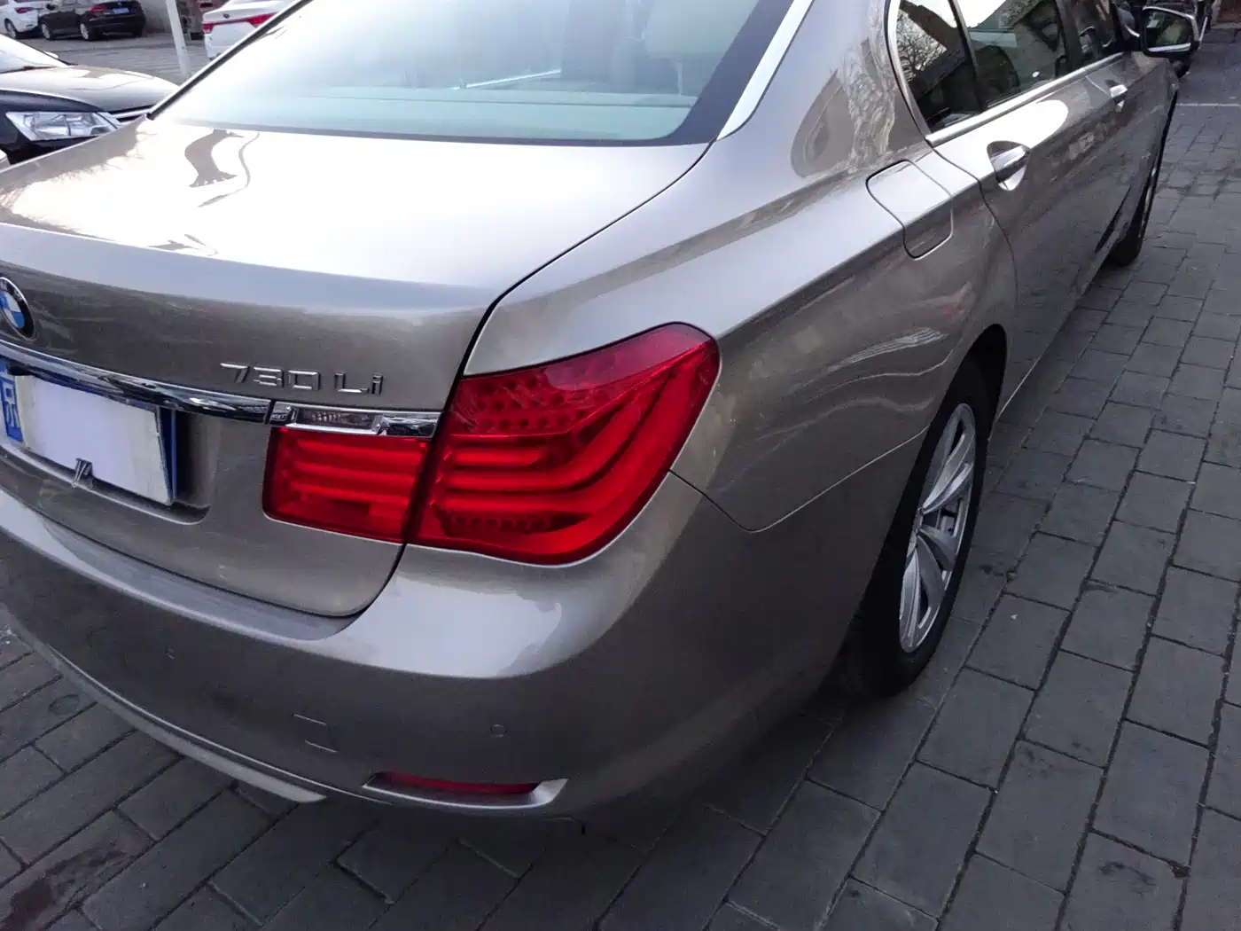 BMW 7 Series 2011 730Li Elegance фото 11