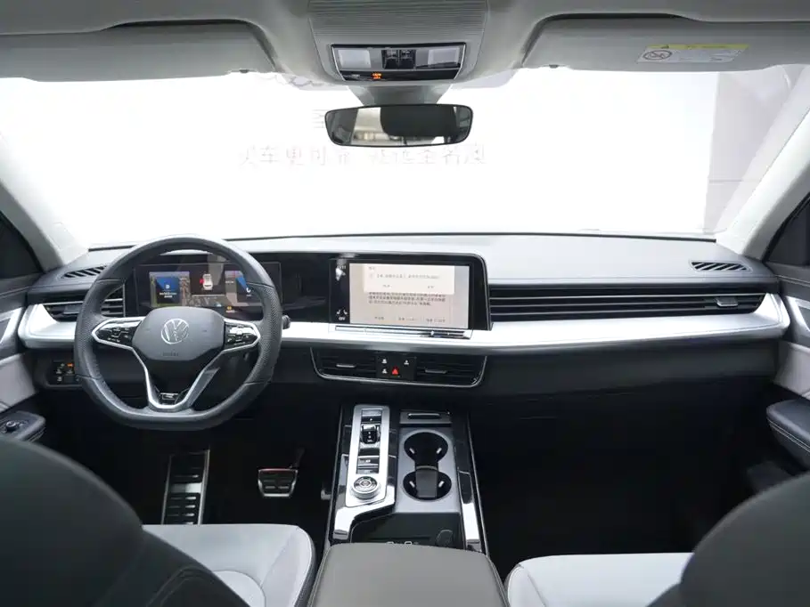 Volkswagen Talagon 2023 380TSI 4WD R-Line Touring Edition фото 8