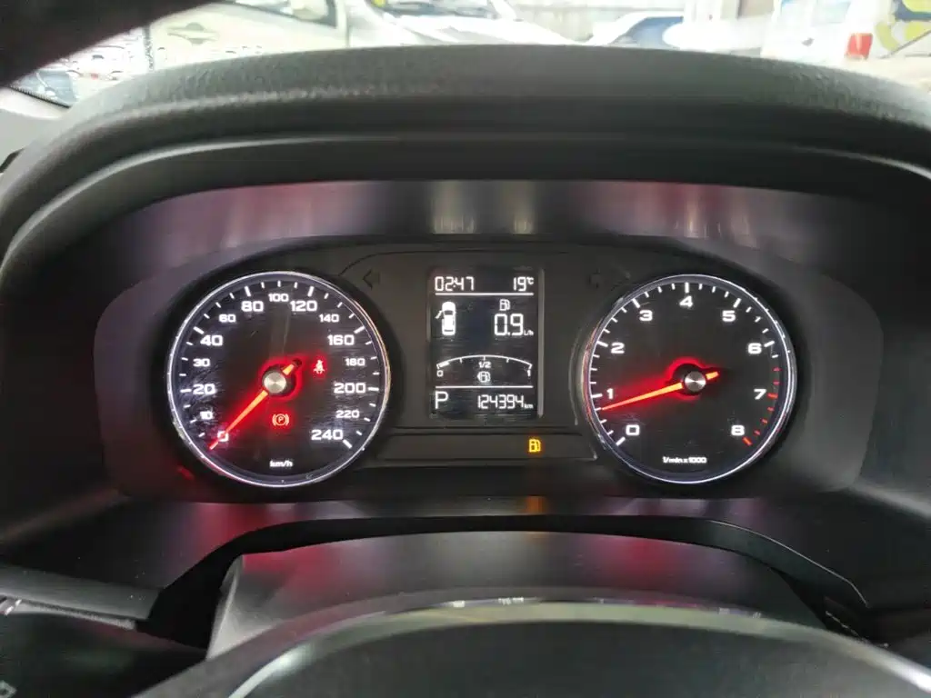 Roewe i6 2018 2018 20T Automatic Flagship Edition