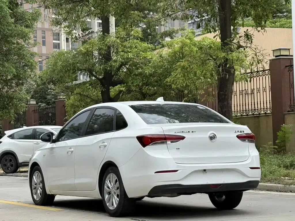 Фото 7 - Buick Excelle