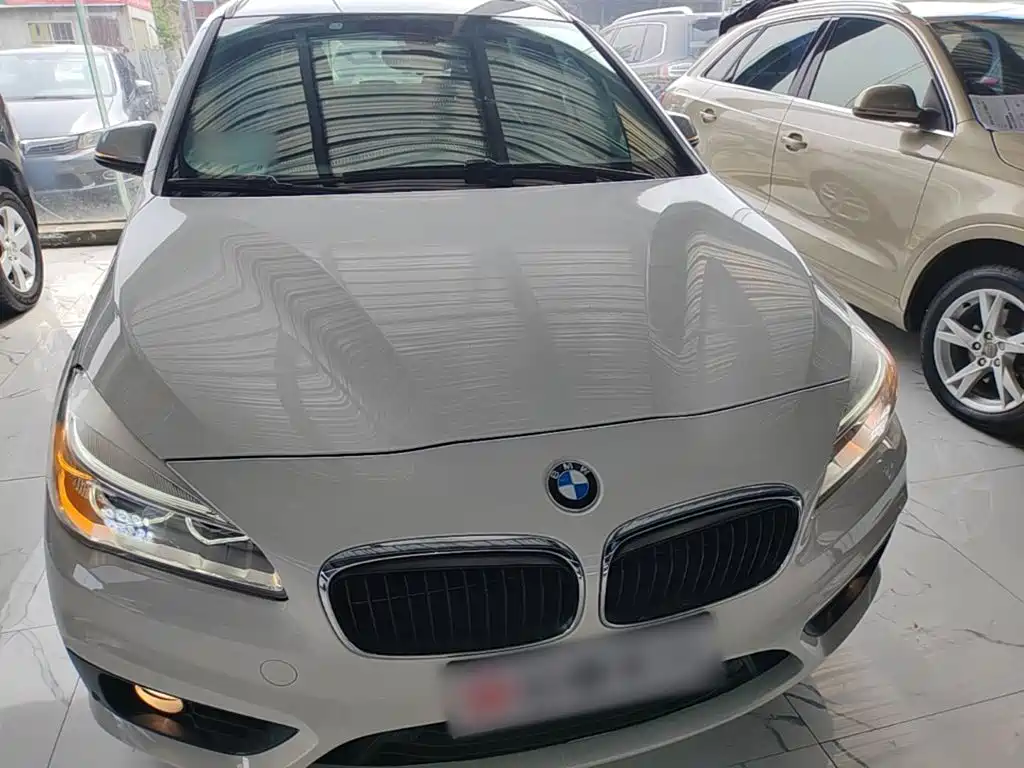 BMW 2 Series Touring 2018 2016 220i Leading Model