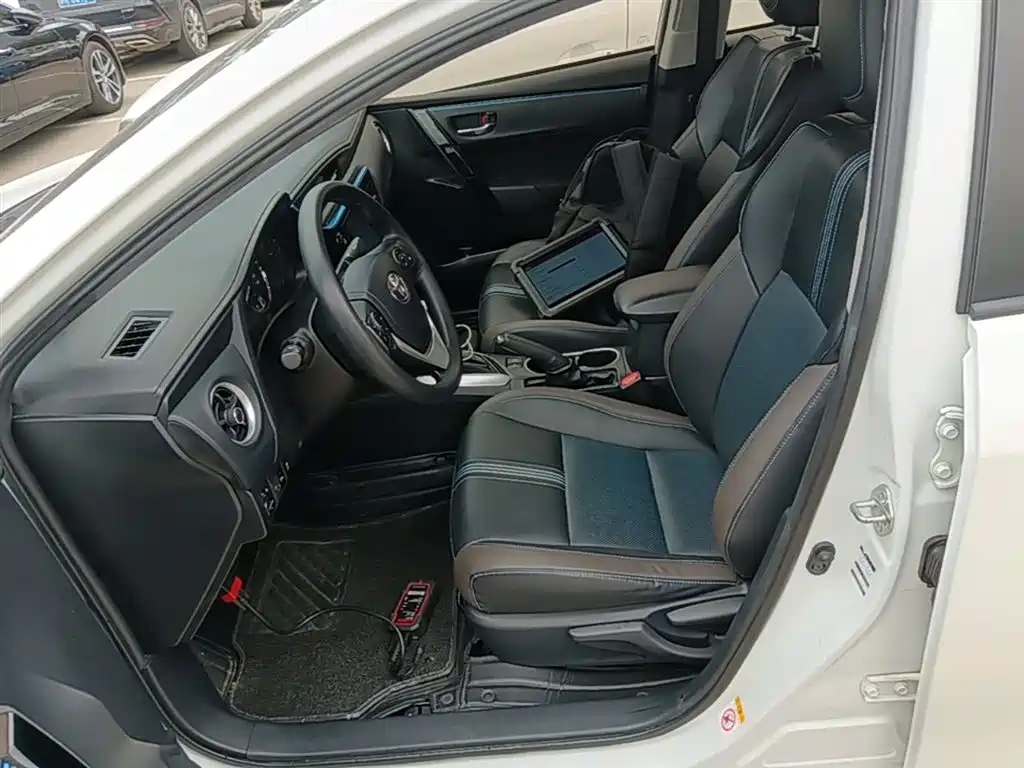 Toyota Levin 2018 185T CVT Premium Edition China V фото 15