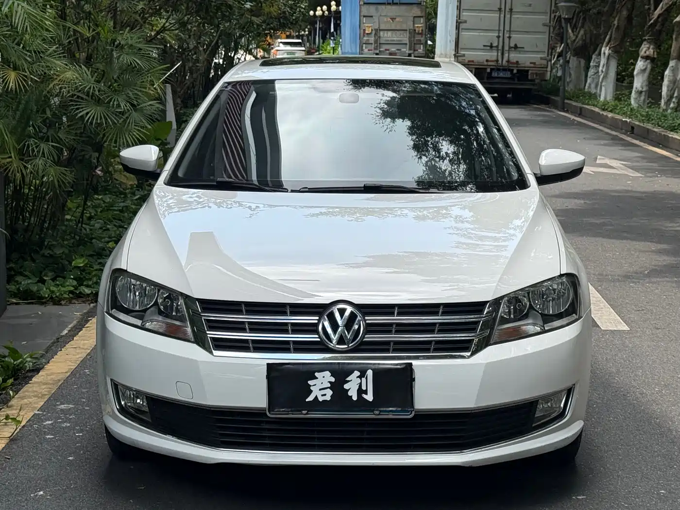 Volkswagen Lavida Tour 2013 1.4TSI Automatic Luxury фото 3