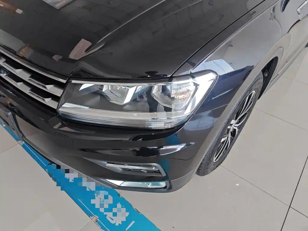 Volkswagen Tiguan L 2018 Facelift 330TSI Automatic 2WD Luxury Edition фото 24