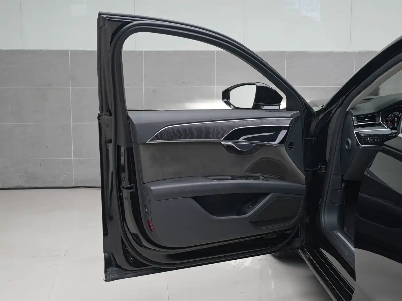 Audi A8 2018 A8L 55 TFSI quattro Launch Elite фото 6