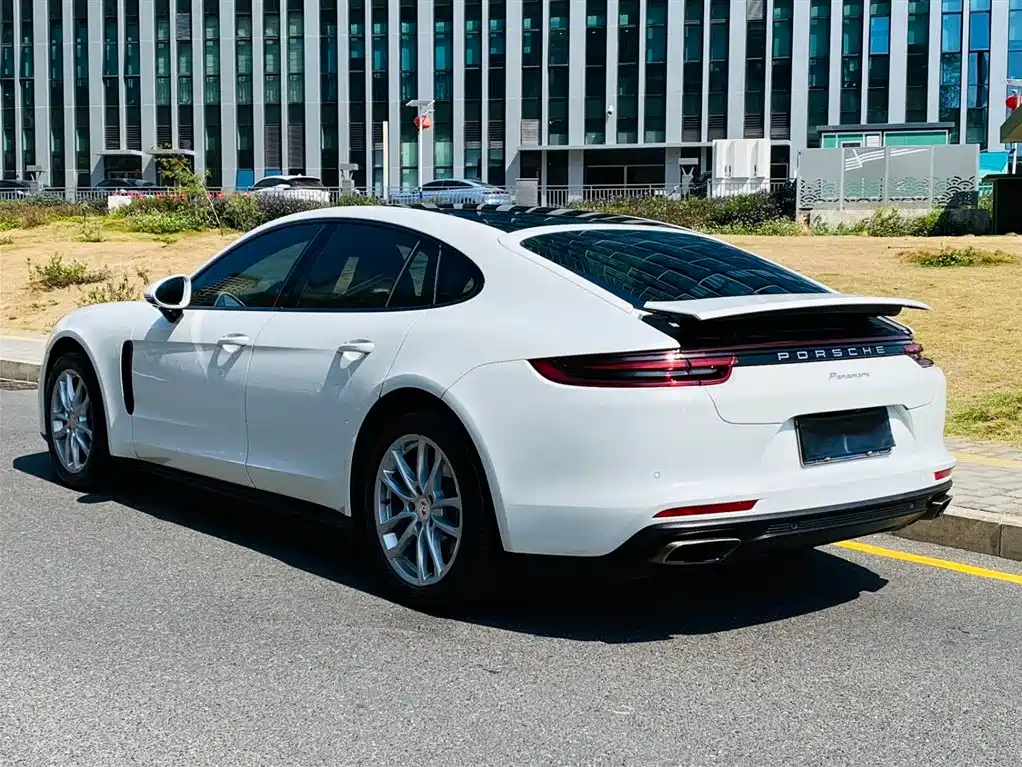 Porsche Panamera 2017 Panamera 3.0T фото 5