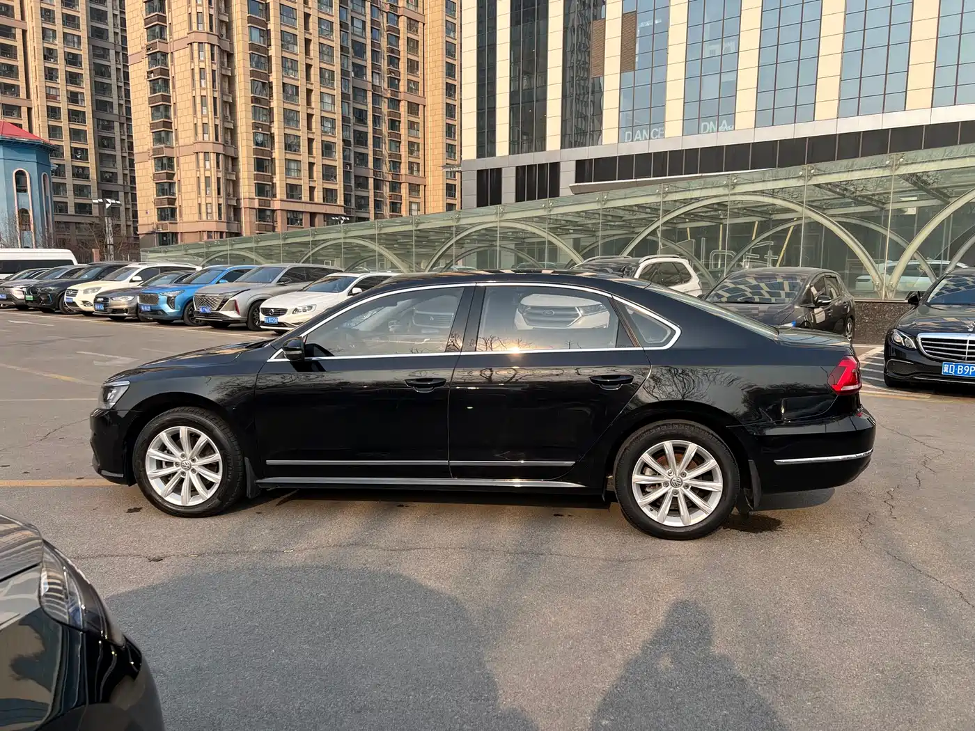 Volkswagen Passat 2017 330TSI DSG Prestige фото 8